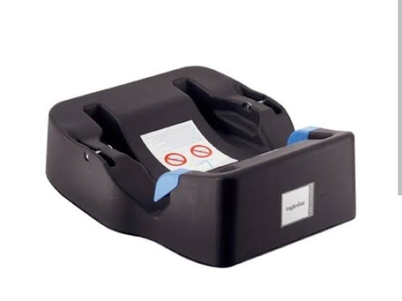 Inglesina Baby car seat with base